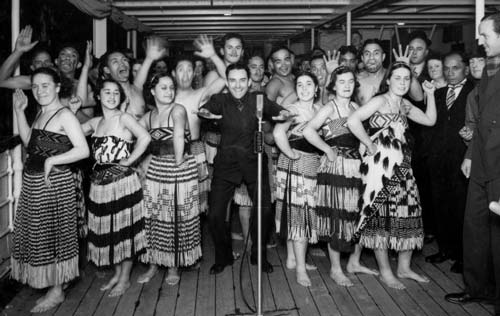 Ngāti Pōneke performers