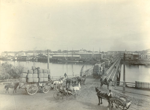 Whanganui town bridge, around 1904 