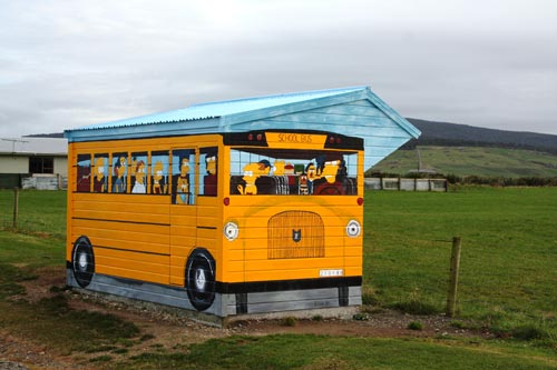Bus shelter 