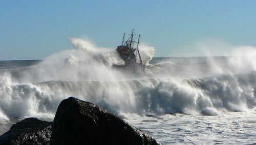 Danger on the Greymouth bar