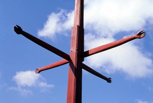 Ceremonial pole, Maraekōwhai 