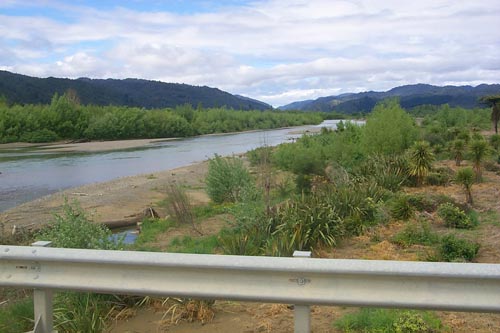 Ōhinemataroa River