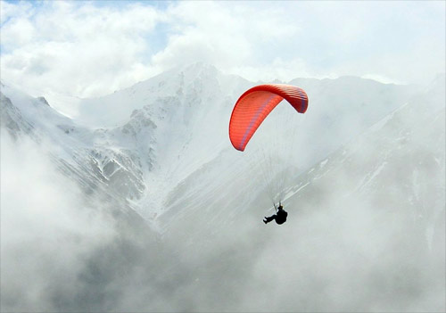 Paragliding in the mountains