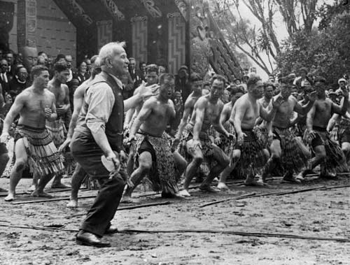 Tā Āpirana Ngata i te rā o Waitangi, 1940