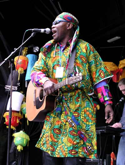 Congolese musician Sam Manzanza