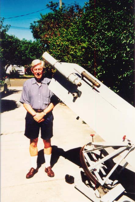 Albert Jones, amateur astronomer 