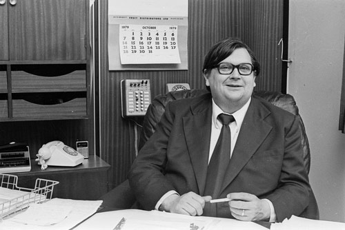 Lange in his office at Parliament