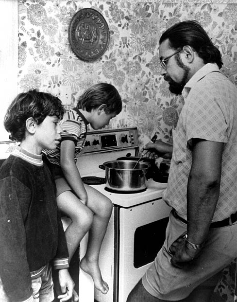Sole father, 1979