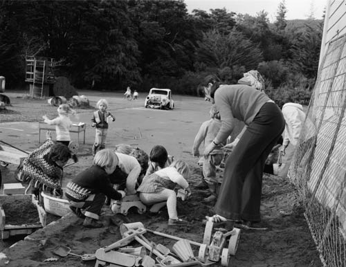 Children and parents at Playcentre, 1975