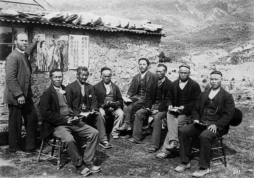 Reverend Don and Chinese gold miners