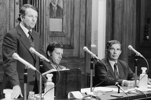 Talking economic policy, 1975