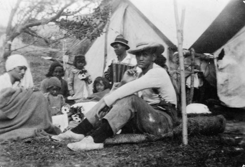 Patients, typhoid camp, Maungapōhatu, 1924