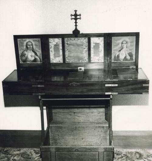 Pompallier's mobile altar