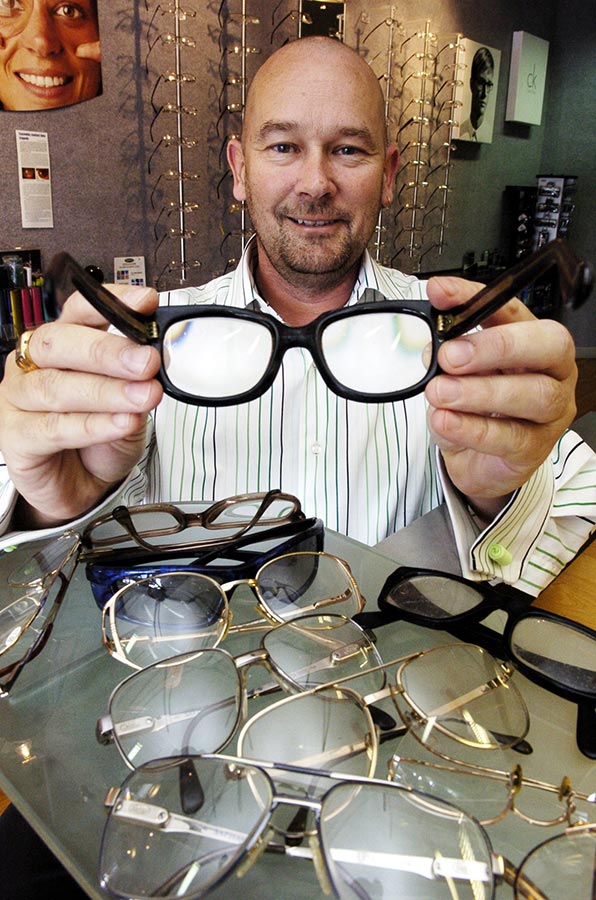 Optometrist 