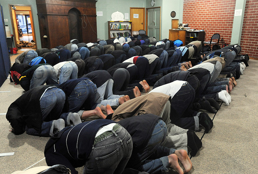 Early evening prayers at Dunedin Mosque, 2009