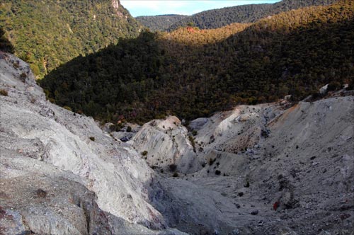 Asbestos: abandoned quarry
