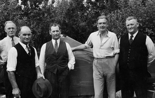 Premiers and prime ministers: Keith Holyoake 