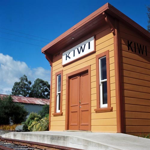 Kiwi railway station: a new life in Tapawera