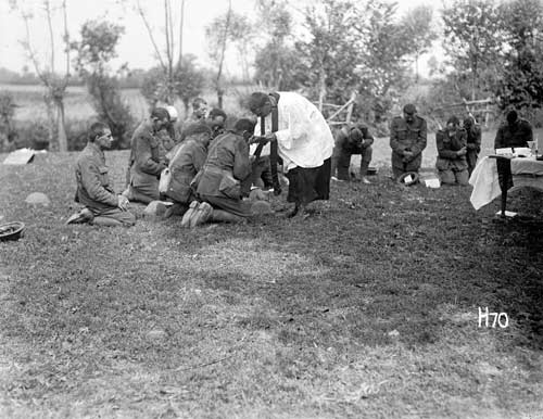 Holy communion on the battlefield, 1917