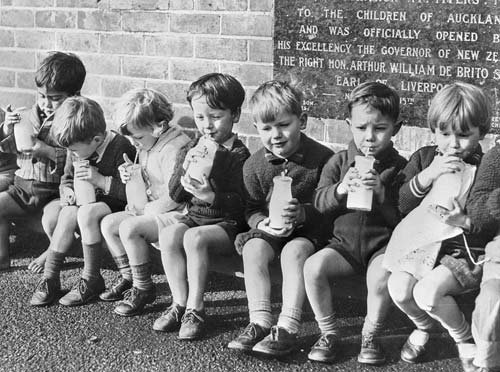 Drinking school milk