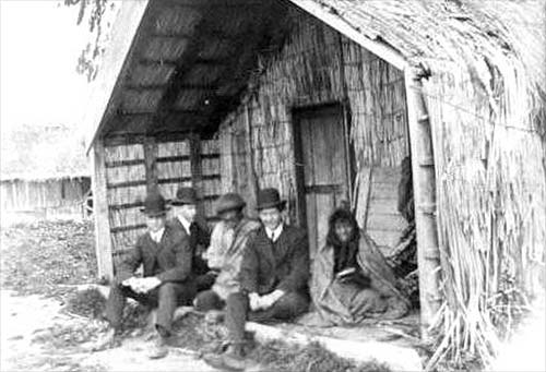 Mormon missionaries in Māori village