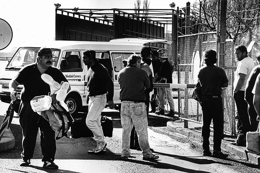 Economic restructuring: Closure of the Tōmoana freezing works, 1994