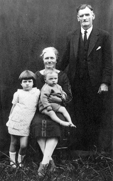 Alice Parkinson and family, about 1930