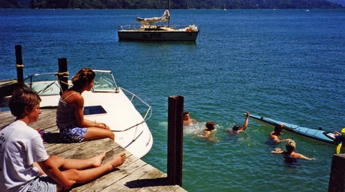 Holidaymakers in the Sounds