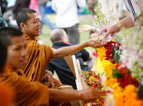 Bathing of the Buddhas, Auckland, 2008