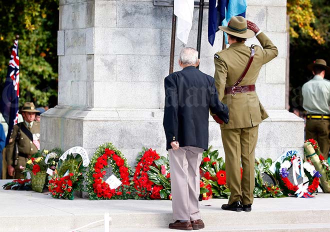 Laying wreaths at the cenotaph