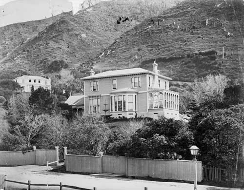 Premier House, 1880
