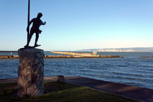 James Cook: statue of ‘Young Nick’