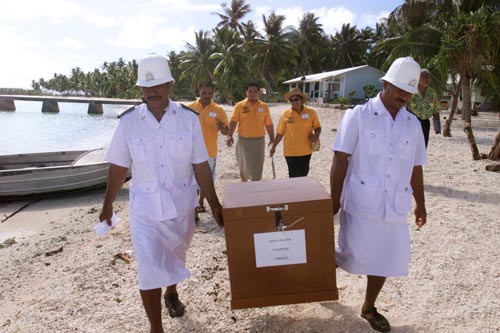 UN-supervised referendum, Tokelau 