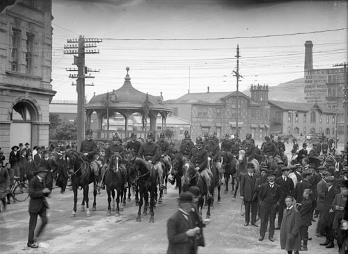 Police and politics: 1913 waterfront strike