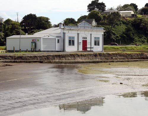 Kāwhia: museum, 2011