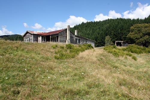 Endean's mill: workers' cottage, 2011