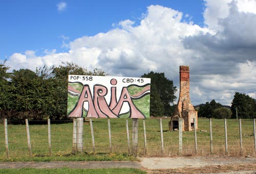 Population sign, Āria, 2011