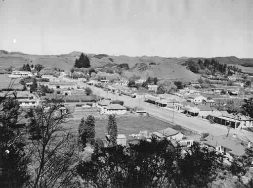 Ōhura: Ngarimu Street, 1950s