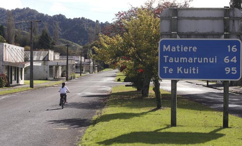 Ōhura: a quiet township in 2011