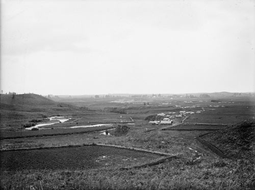 Whatiwhatihoe pā: landscape, 1884