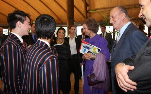King's College students meeting King Juan Carlos