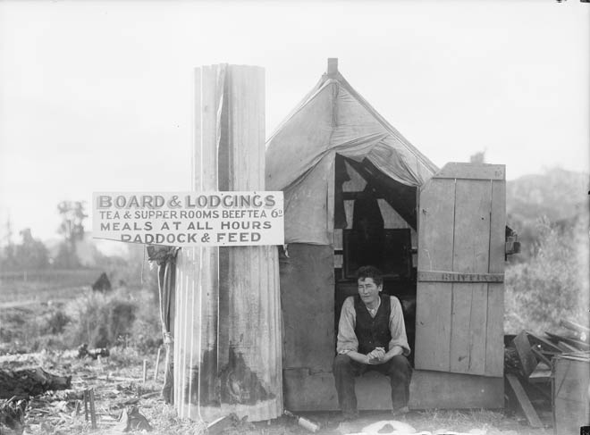 Tent hotel in Taranaki