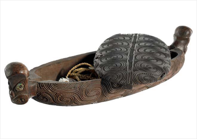 Waka huia obtained by James Cook