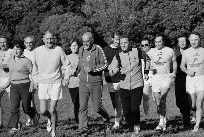 Arthur Lydiard with the Wellington Joggers' Club 
