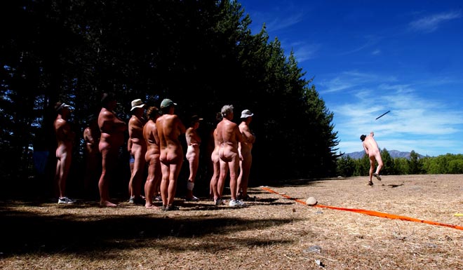 Naturist activities: throwing the warratah 