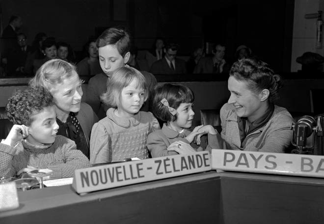 Explaining human rights to children, 1948