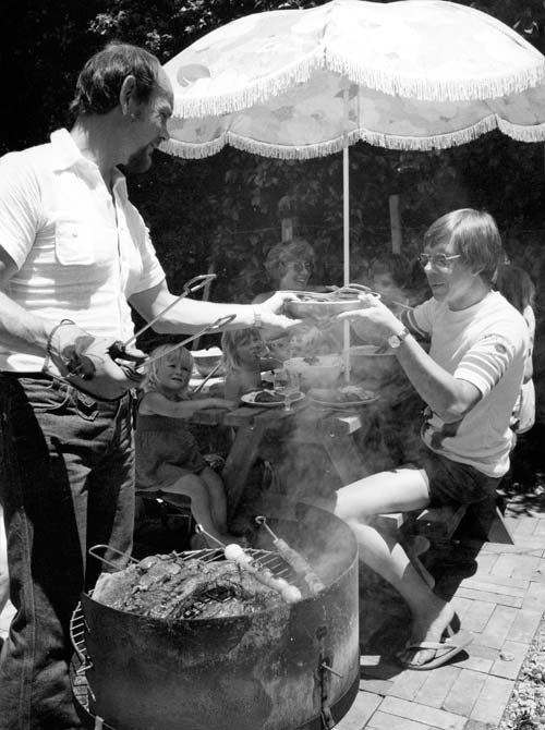 Man barbecuing, 1978