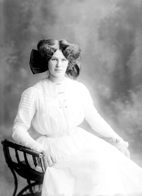 Big hair, 1911