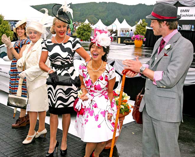 Race-going revival: fashion competition