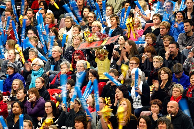 Fans with thunderstix